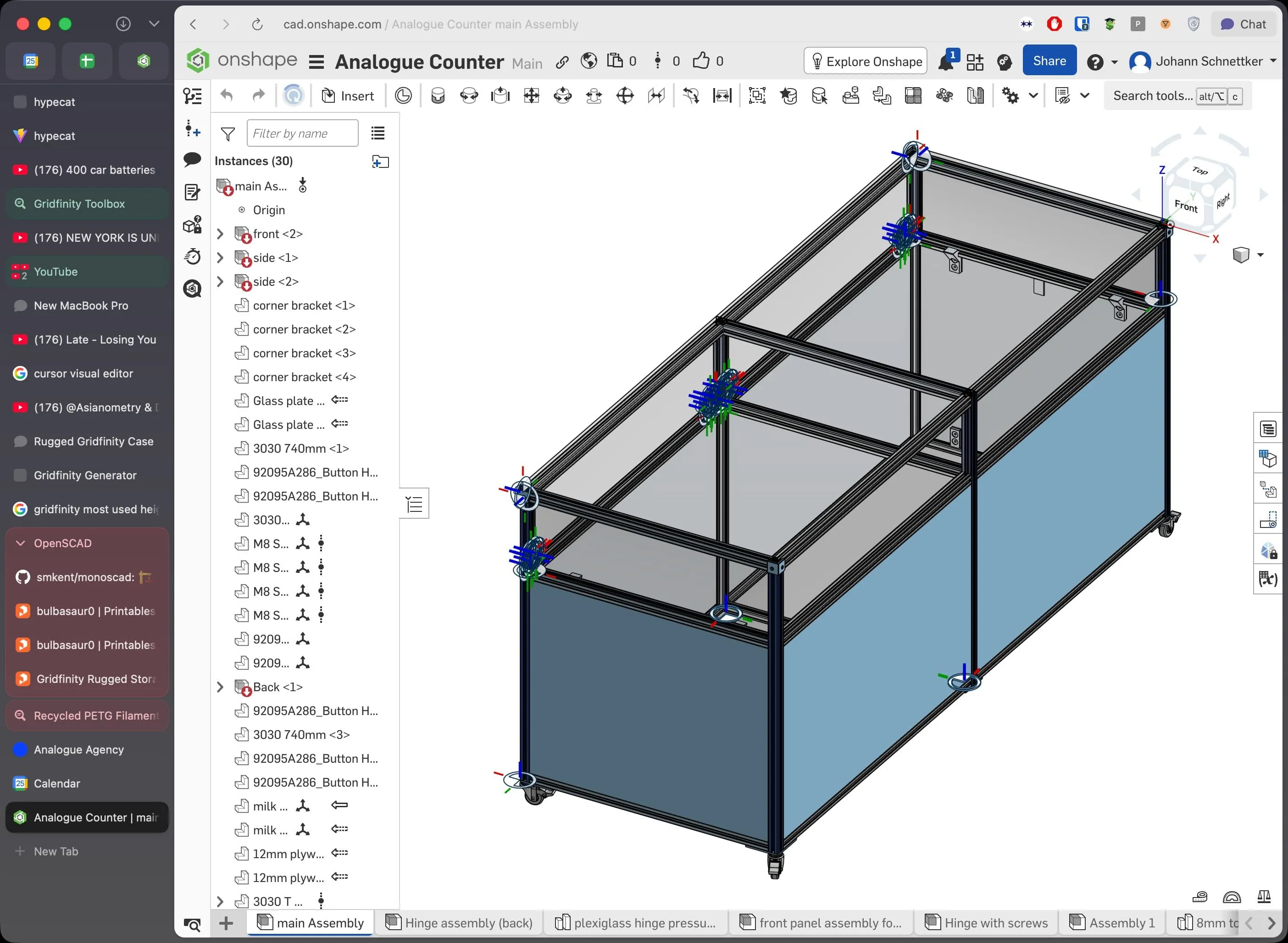 CAD model of a complete vitrine frame with its parts tree, Analogue store Zeedijk
